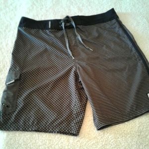 🌺 Mens Like New Quiksilver Ocean Current Board Shorts